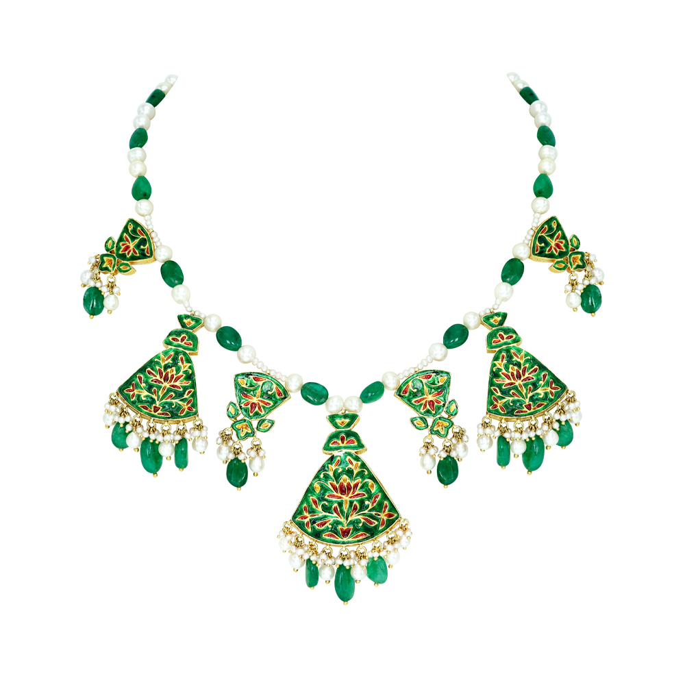 Polki Necklace with Triangular Motifs, Emeralds and Pearls